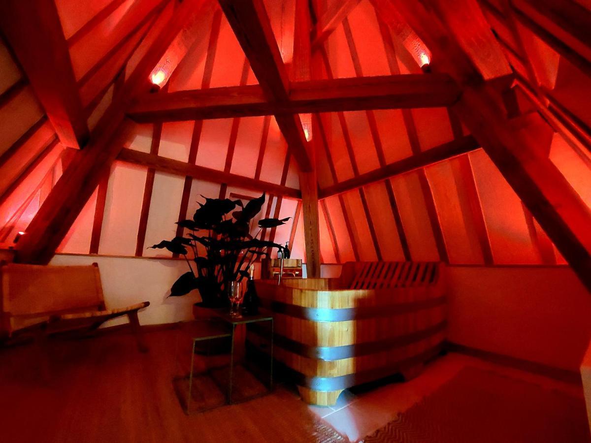 Les Suites De Petit Bomal Durbuy Exteriör bild