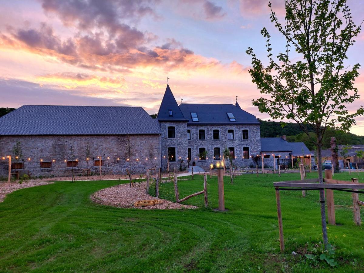 Les Suites De Petit Bomal Durbuy Exteriör bild